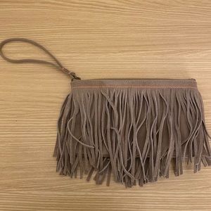 Fringe clutch bag